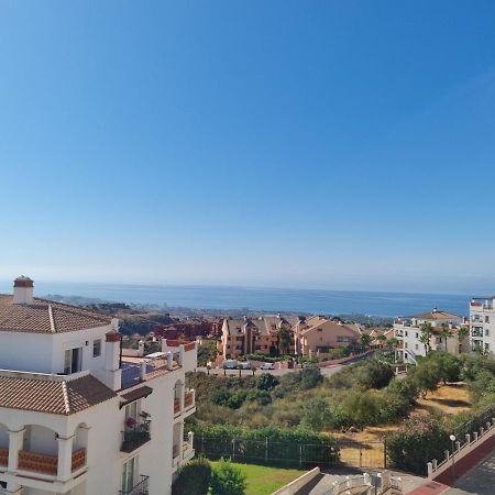Elegant Apartment With Fantastic Views At The Top Of Calahonda Sitio de Calahonda Ngoại thất bức ảnh
