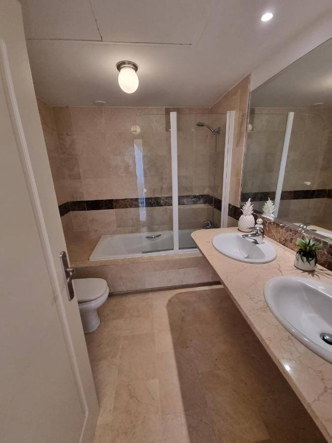 Elegant Apartment With Fantastic Views At The Top Of Calahonda Sitio de Calahonda Ngoại thất bức ảnh