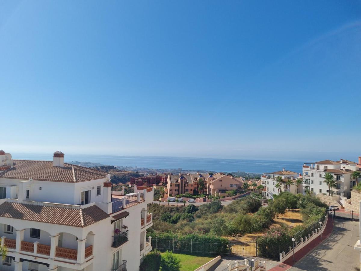 Elegant Apartment With Fantastic Views At The Top Of Calahonda Sitio de Calahonda Ngoại thất bức ảnh